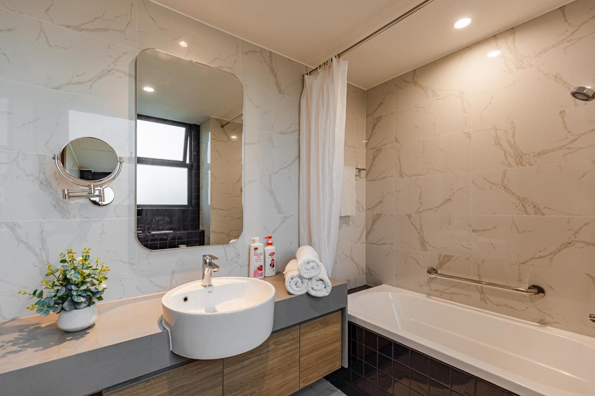 Luxury 2 Or 3Br Apartment In Dist 1 N Pool, Gym, Airport Pickup Ciudad Ho Chi Minh  Exterior foto